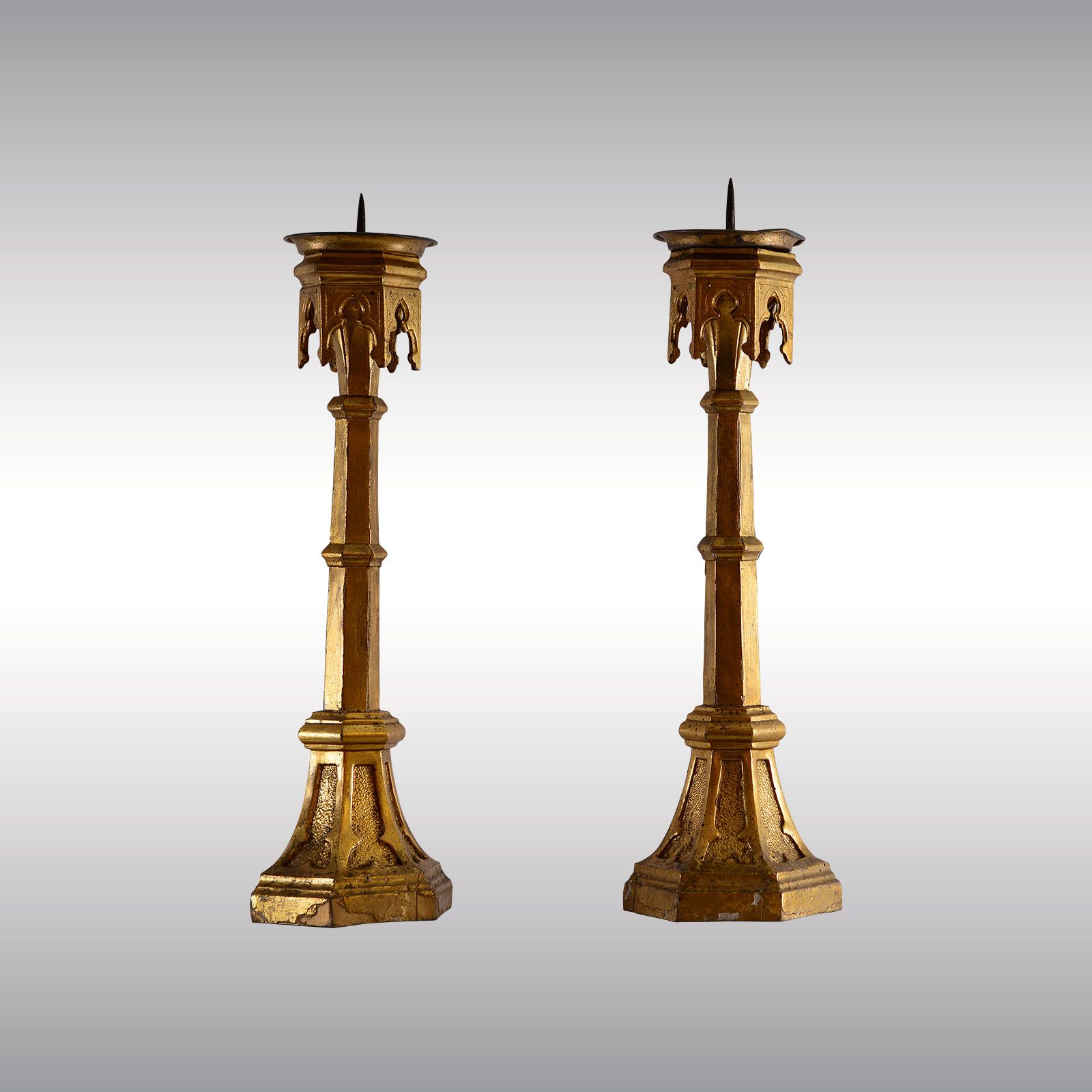 WOKA LAMPS VIENNA - OrderNr.:  80036|Candle Holder Limewood Gothic Style