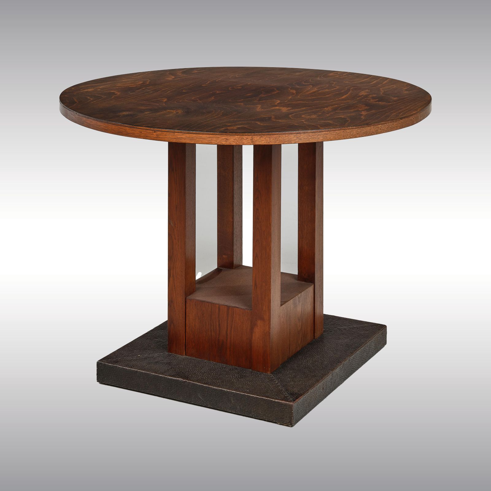 WOKA LAMPS VIENNA - OrderNr.:  55018|Runder Tisch, Josef Hoffmann, Entwurf: um 1903, Sanatorium Purkersdorf