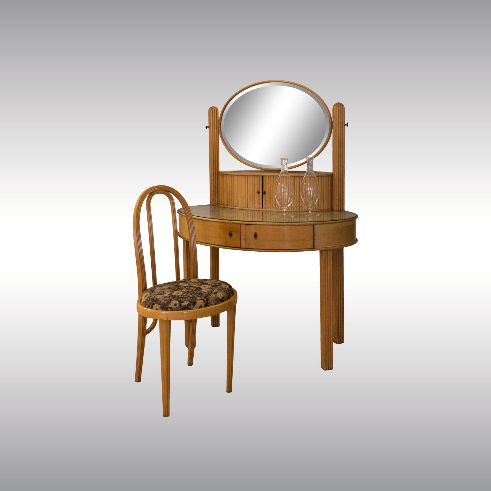WOKA LAMPS VIENNA - OrderNr.:  60012|Otto Prutscher Dressing Table Thonet Nr 27045