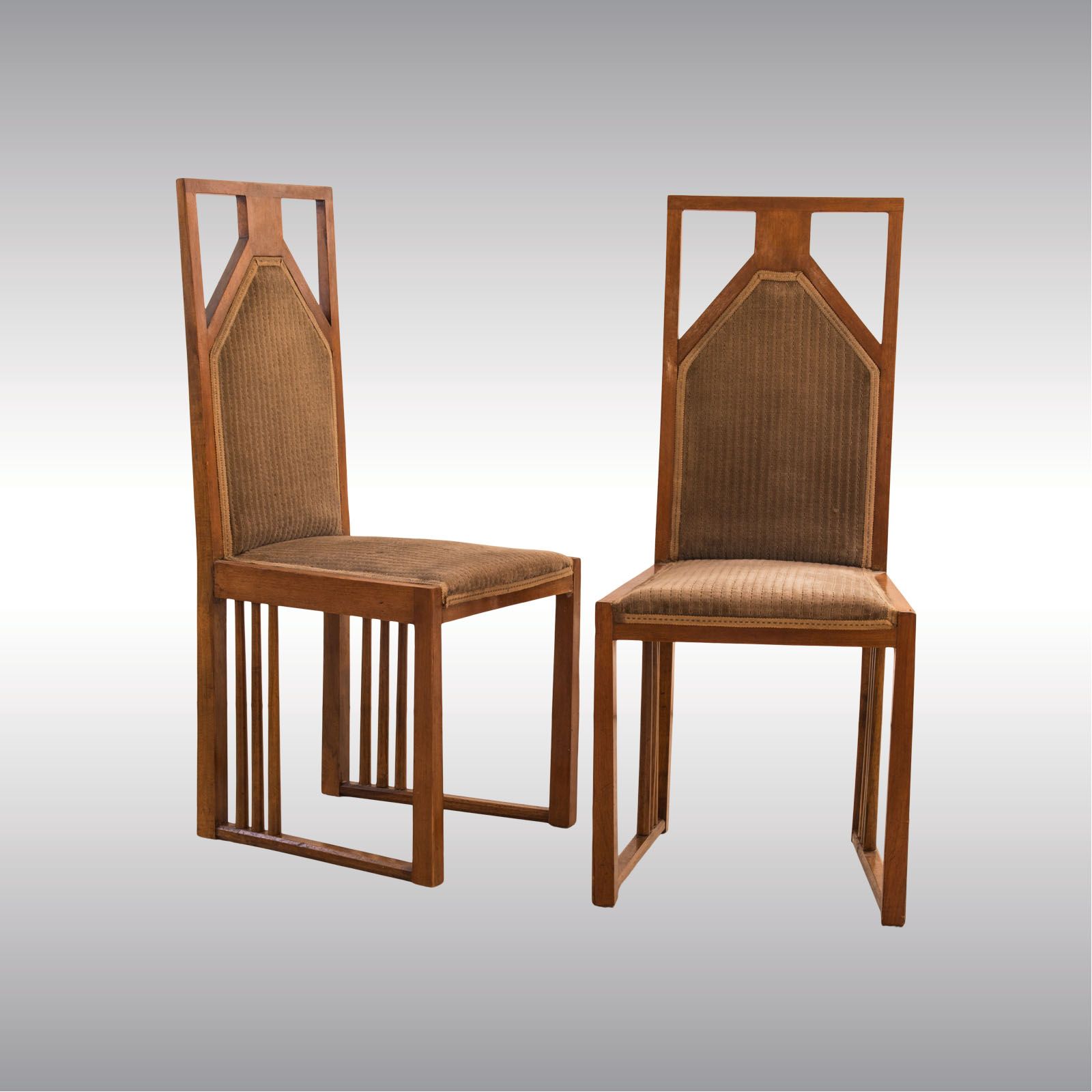 WOKA LAMPS VIENNA - OrderNr.: 80008|Pair of extraordinary chairs 1905-10 - Design: Josef Hoffmann attr.